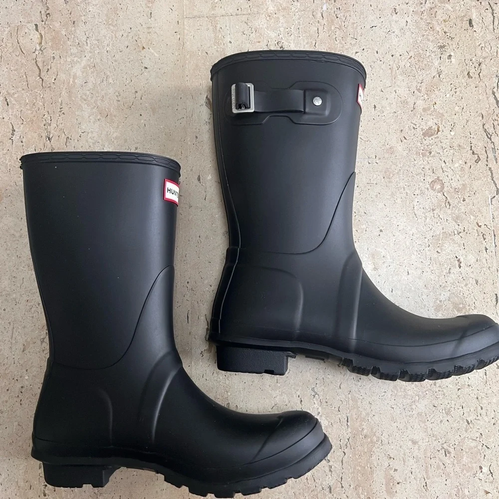 HUNTER Original Short Matte Rain Boot - Women's Size 8 Black